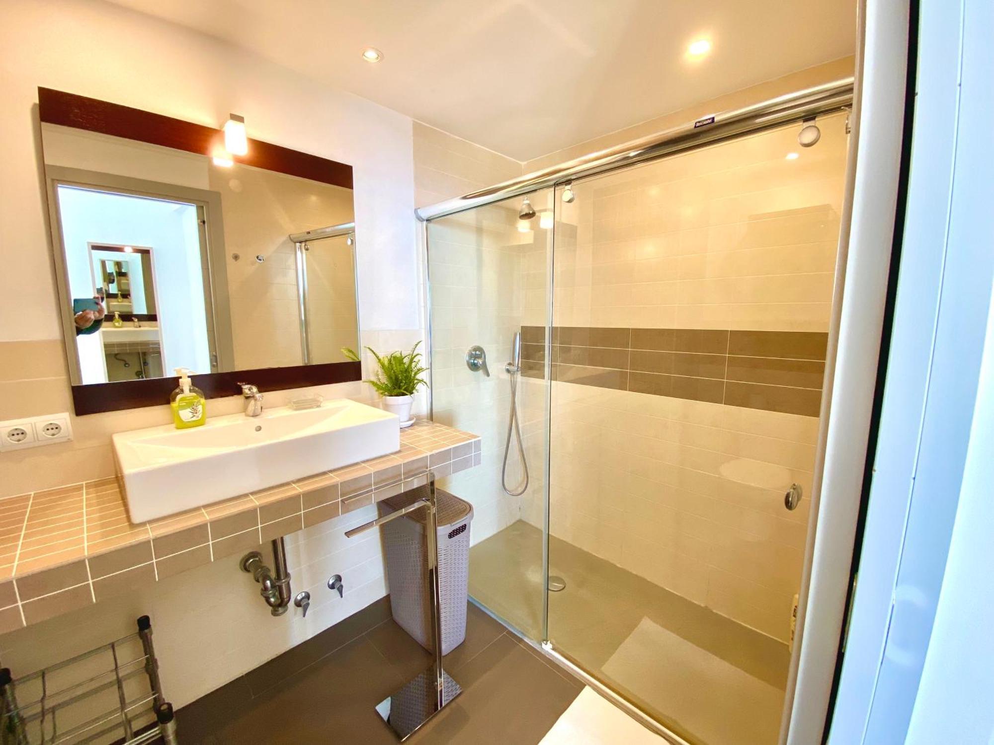 Modern Apartment Stunning Sea Views And Pool Нерха Экстерьер фото
